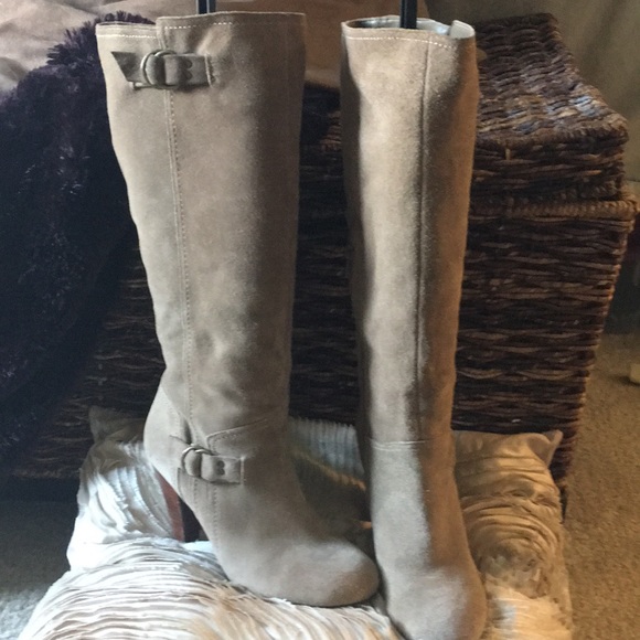 BCBGeneration Shoes - BCBGeneration Knee High leather boots